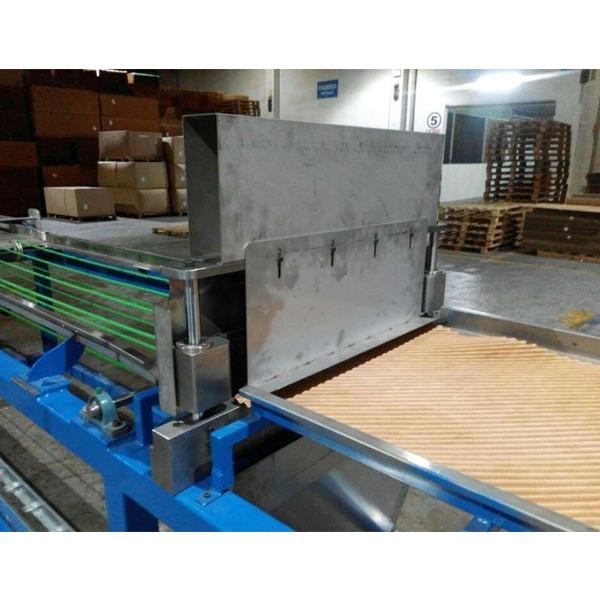 Wet curtain paper cutter